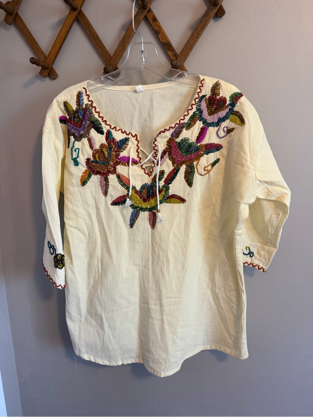 Artisan Cream Beaded Floral Lace Up crinkle gauze  Top XL